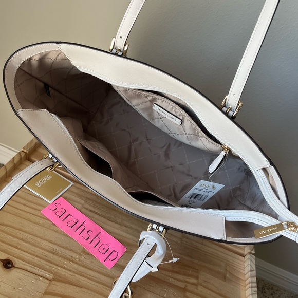 🌼Michael Kors Set - Picture 9 of 16